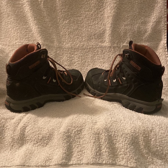 Hiker style Dakota boot - Picture 5 of 7